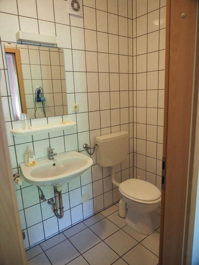 Messe Motel Laatzen Buitenkant foto