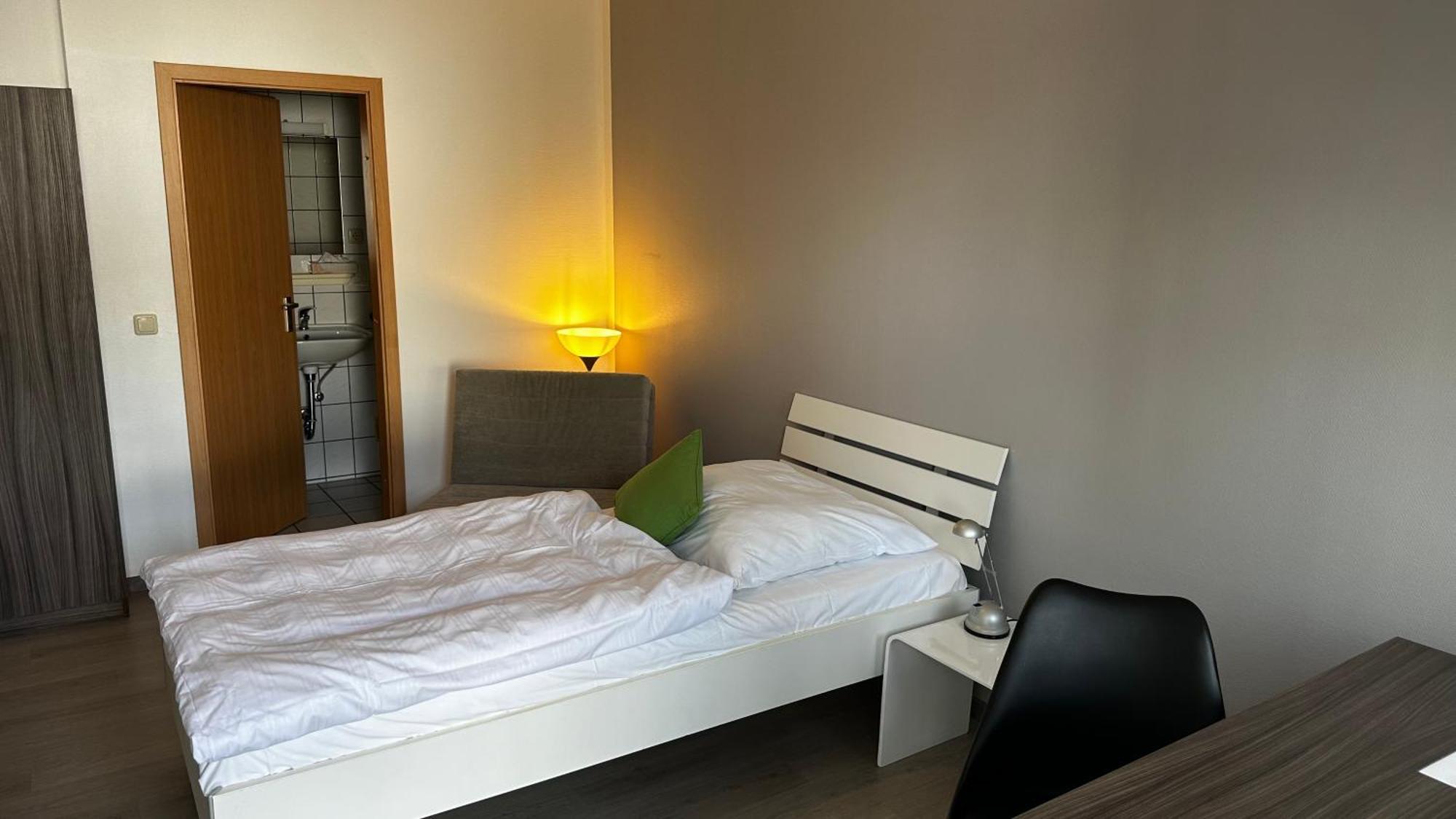 Messe Motel Laatzen Buitenkant foto
