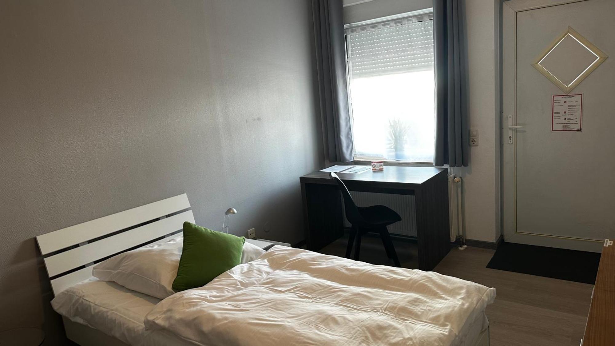 Messe Motel Laatzen Buitenkant foto